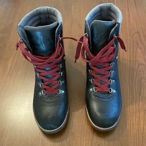 Almost new Kodiak Womens Black Surrey II Waterproof Boots Size 10